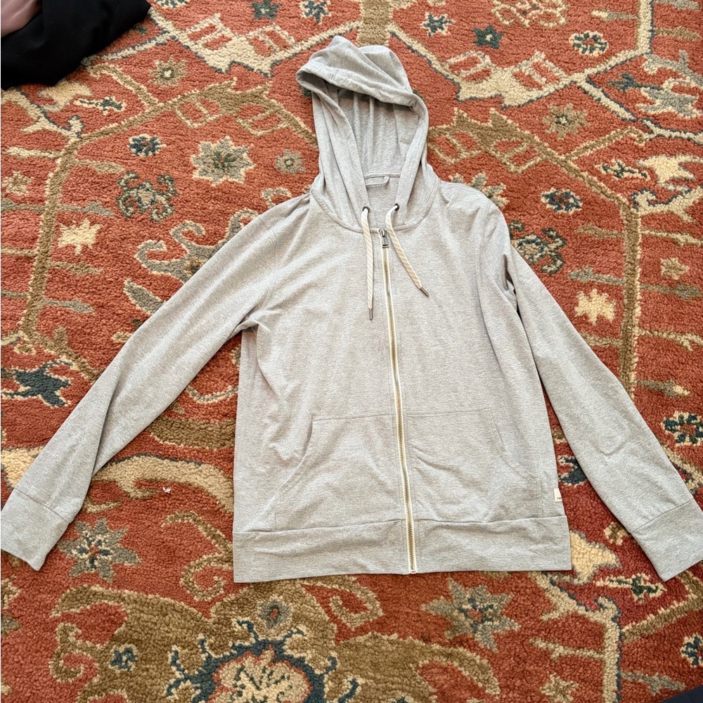 Vuori women's Light Gray Zip-Up Hoodie